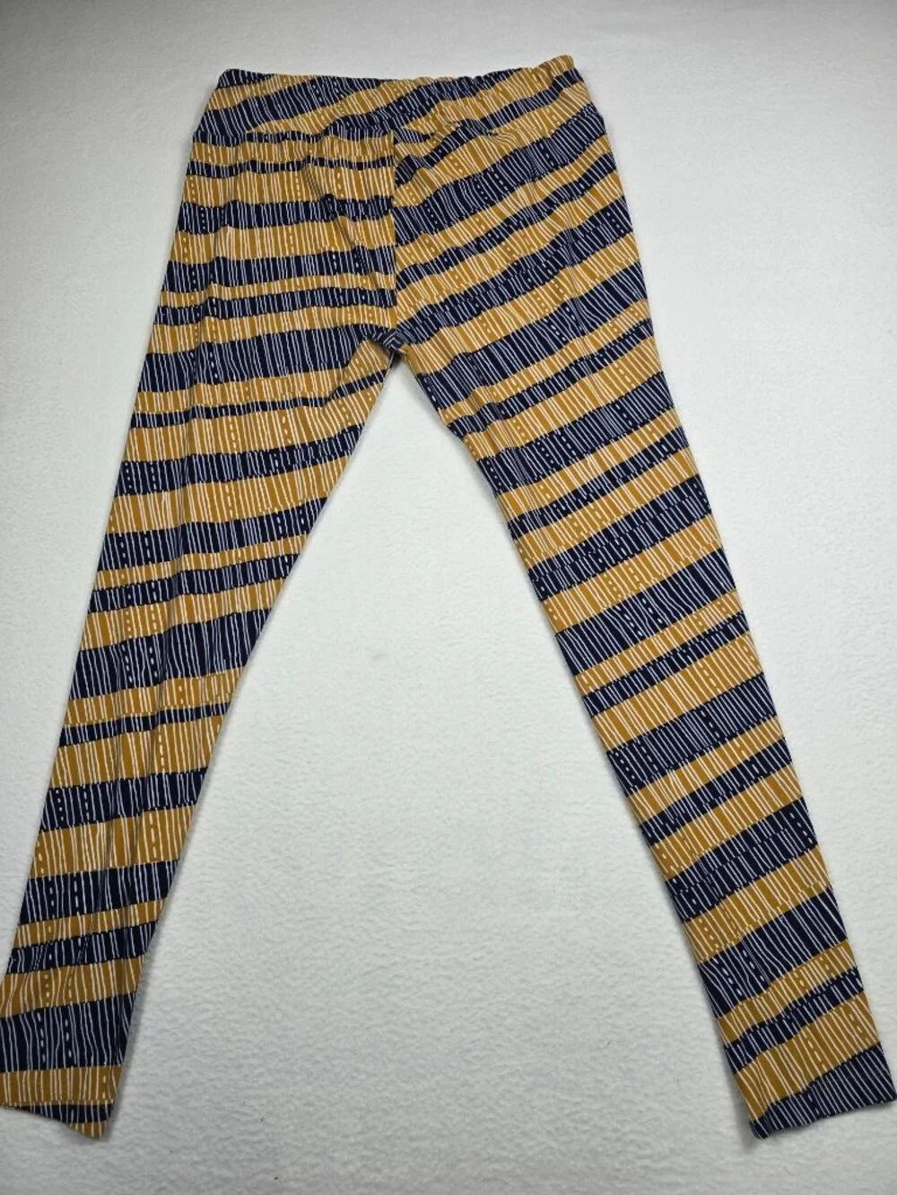 LuLaRoe Tall & Curvy OS Striped Leggings Yellow & Navy Stretch Fabric - Picture 4 of 6